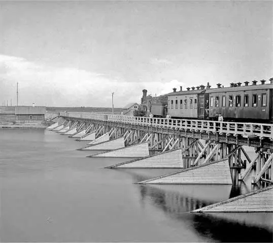 Мост через р Южная Шуя Железная дорога Петрозаводск Романов 1916 г В 1916 - фото 54