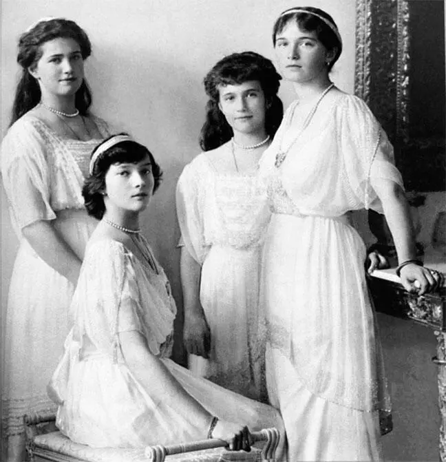 Великие княжны 1913 г Министр доложил о претензии врача императрице - фото 426