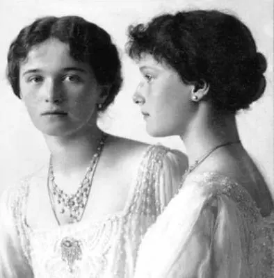 Великие Княжны Ольга и Татьяна 1914 г У Ольги Николаевны хрустальная душа - фото 41