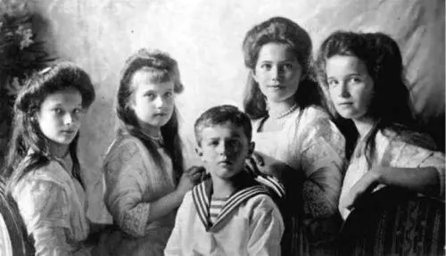 Дети царской семьи слева направо Татьяна Анастасия Алексей Мария и Ольга - фото 47