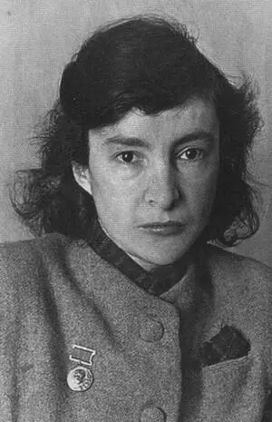 Маргарита Алигер Елена Булгакова Фадеев с бойцами Красной армии Зи - фото 38