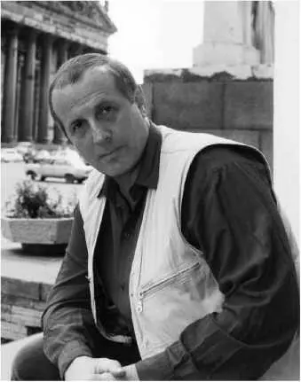 Михаил Веллер родился в 1948 году Детство провел в Сибири В 1972 году окончил - фото 9