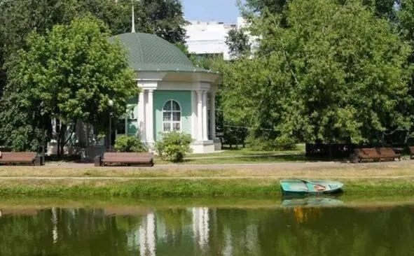 Пруд в Екатерининском парке в Москве при СССР парк ЦДСА Впрочем моя задача - фото 43