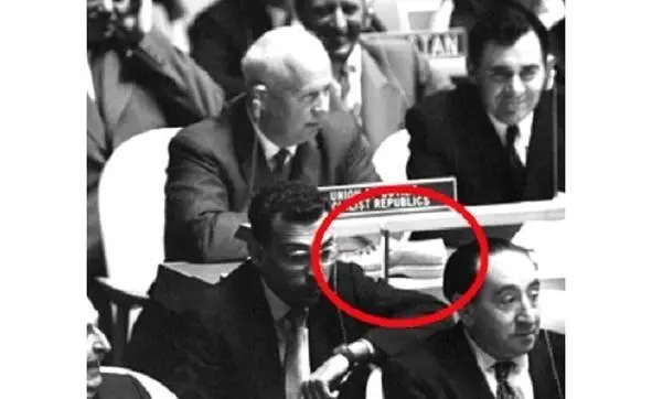 На фото Никита Хрущев и Андрей Громыко в ООН 1960 год На пенсию скоро уйдет - фото 57