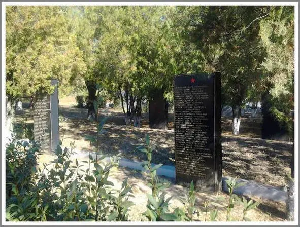 Памятный мемориал в парке История 15я В храме Семи врат НА ГРАНИЦЕ - фото 35