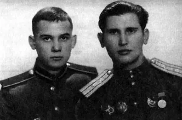 Солдат 1го дивизиона 41го минометного полка PC катюш А Т Терешин и - фото 11