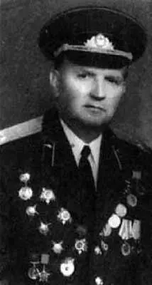 Петр Лисовенко комбат 19й гвардейской мехбригады 1986 г М Е Катуков - фото 26