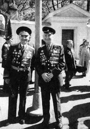 Ветераны 1й ТА командир дивизиона 79го минометного полка PC катюш П Н - фото 41