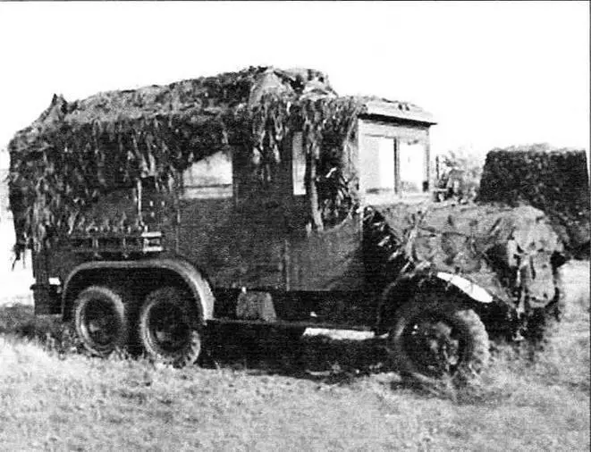 Армейский фургон Kfz 62 на базе Magirus М206 На крышу машины накинуто - фото 37