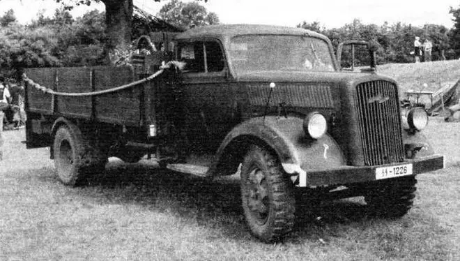 Грузопассажирский автомобиль Opel Blitz 25 Топливозаправщик Opel Blitz - фото 40