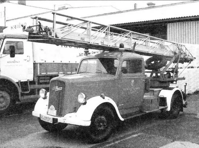 Лестничная пожарная машина Opel Blitz Технические характеристики автомобиля - фото 42