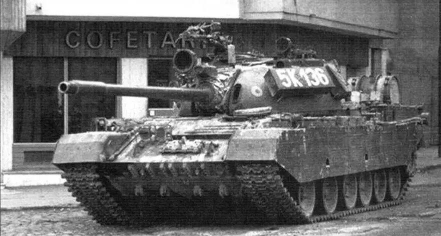 Румынский танк TR85 Установка более мощного немецкого дизеля заставила - фото 43