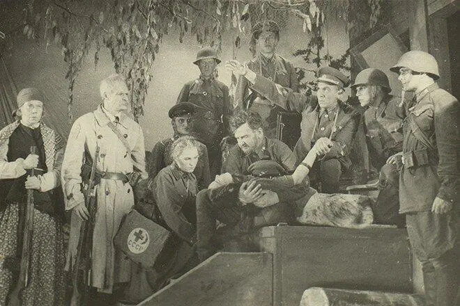 Спектакль по пьесе Накануне в Центральном театре транспорта Москва 1942 год - фото 35