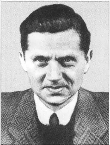 Вальтер Шелленберг сочинивший миф о заговоре красных генералов Мне не - фото 41