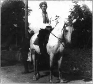Потомок казаков Лесь Каляндрук Фотография 1936 г Верховинские старожилы - фото 320