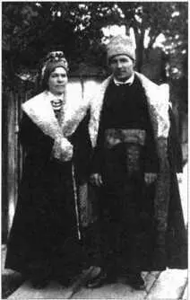 Галичане Фотография нач XX в Казаки из с Тишковцы пов Городенка Фото - фото 321