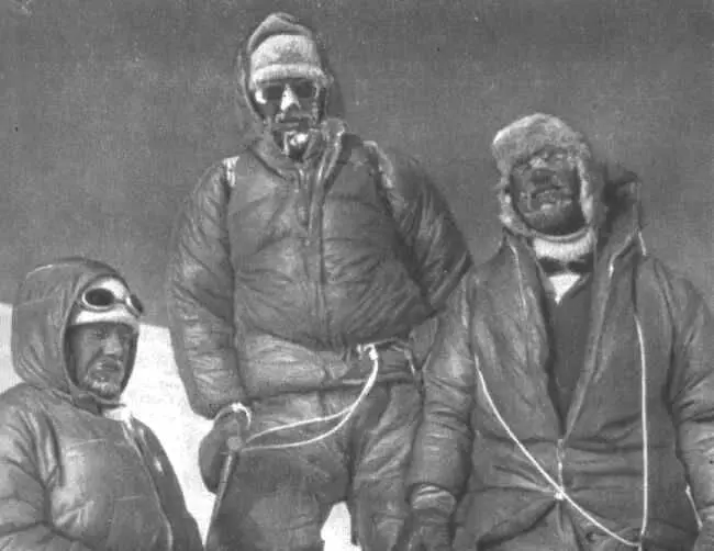 176 Последние метры Вершина Содрать лед с ресниц да оглядеться 177 До - фото 50