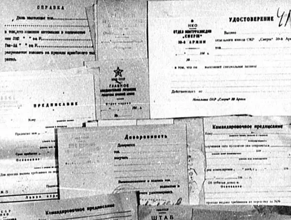Бланки различных документов изъятые у немецкого агента Шило Таврина После - фото 81