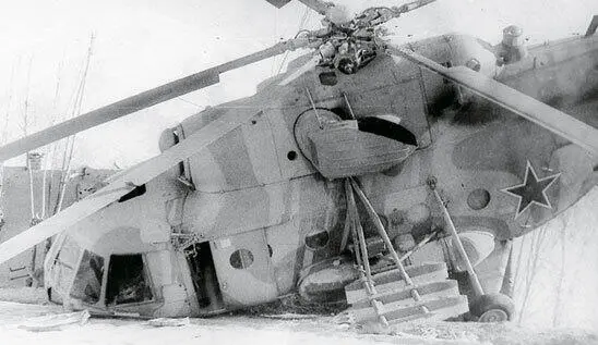 Авария Ми8МТ у кишлака ИшКашим 181й обвп зима 10 987 года Работали в - фото 315