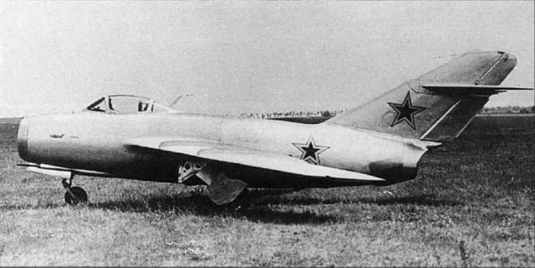 Переоборудованный в самолетразведчик МиГ15бис 53210120 CP на - фото 78