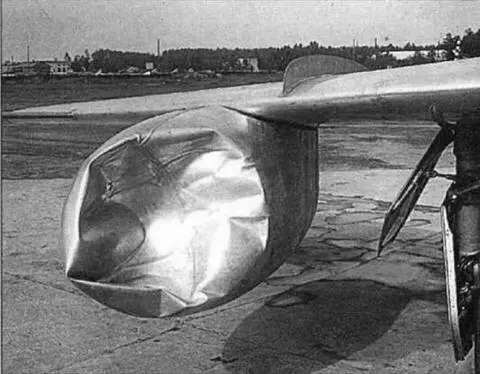 600литровый бак смятый во время полета В конце 1950 г в целях достижения - фото 84