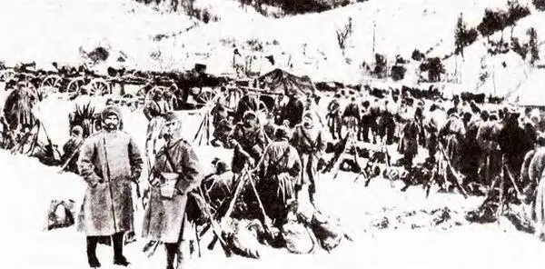 Австрийцы на Ужокском перевале Зима 1911 г Войска 8й армии имели наилучшие - фото 30