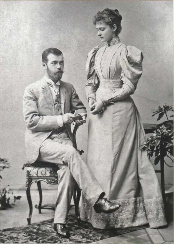 Наследник Цесаревич Николай и Принцесса Гессенская Алиса 1890 г Государь - фото 20