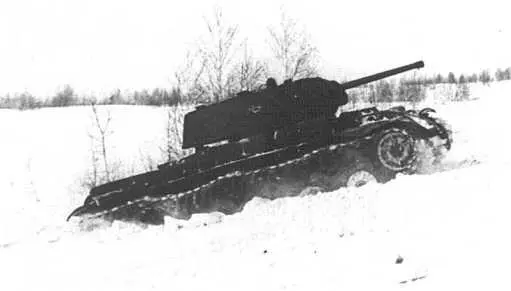 Танк КВ1 6728 преодолевает подъем в 15 градусов Февраль 1942 года ЦАМО - фото 74