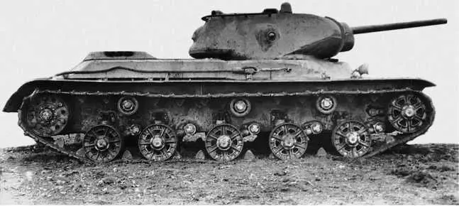 Танк КВ13 вид справа Челябинск осень 1942 года Машина оснащена гусеницами - фото 162