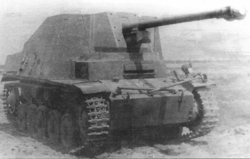 Самоходная установка SdKfz131 Мардер II на НИБТ Полигоне в Кубинке 1946 - фото 23