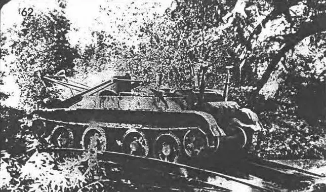 СБТ образца 1936 года преодолевает водную преграду - фото 72