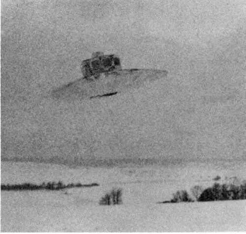 Испытательный полет летающего диска А вот с каким оружием столкнулись союзники - фото 13
