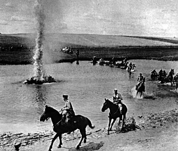 Советская кавалерия в Белоруссии летом 1944 г Фактически советский 4й - фото 72