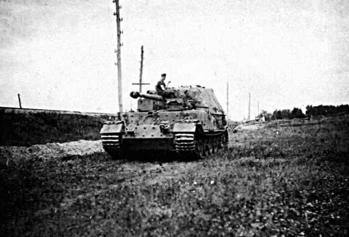 САУ фердинанд Курская дуга лето 1943 г Дизель и пожарЕще одной легендой - фото 120