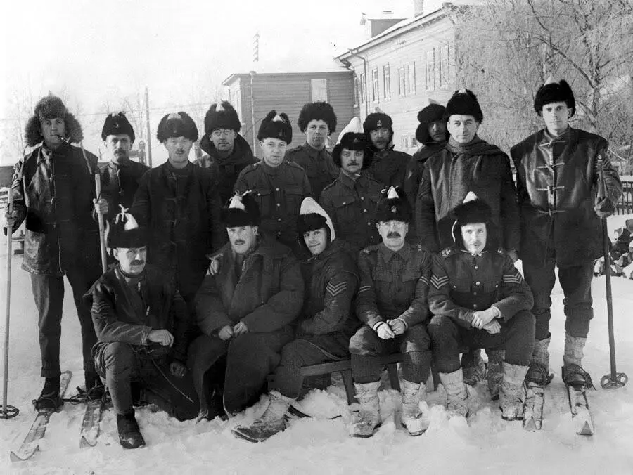 Чины 339го пехотного полка армии США Архангельск июнь 1919 года Чины 339го - фото 9