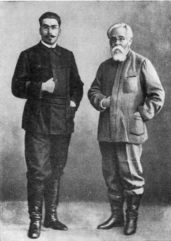 И Л Стебут с сыном Л И Стебутом Дочь Ивана Александровича Н И Стебут - фото 25