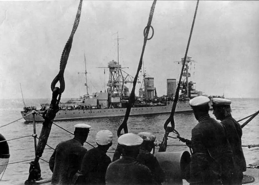 В Средиземном море 1933 г Увольнение на берег Стамбул 1933 г - фото 69