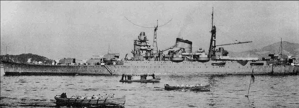 Судзуя в 1939 году Такао в доке N5 базы Йокосука перед выходом на - фото 94