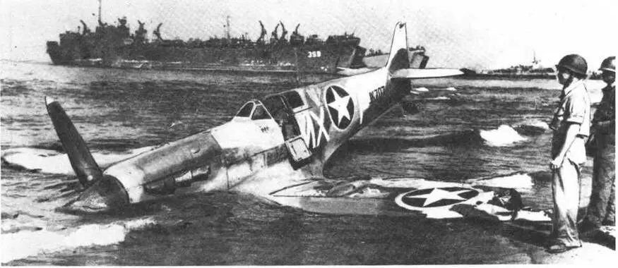 Спитфайр V сбитый у берегов Сицилии Одна из многих жертв FW190 - фото 70