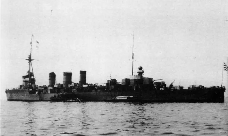 ЛКР Тенрю на 1936 г 16 по другим данным 17 121942 г корабль во главе - фото 70