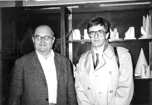Рис 398 В Хакен и А Т Фоменко Иллинойс 1991 год Хотя обычно - фото 200
