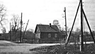 Так выглядела в 1998 г Главная улица угол 3й линии 2й половины Теперь - фото 140