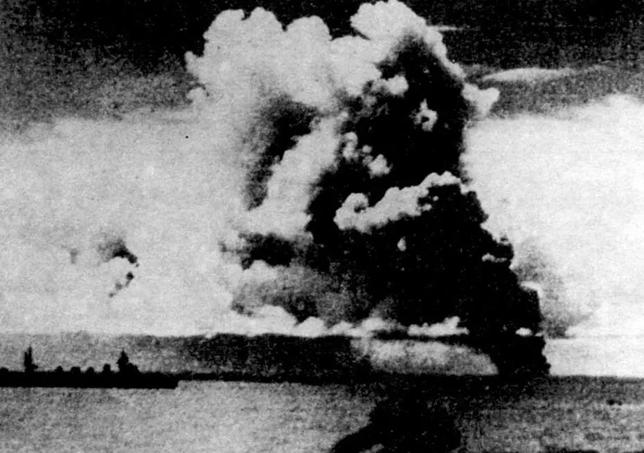 Легкие крейсера типа Сендай в годы войны В февралемарте 1942 г Нака со - фото 153