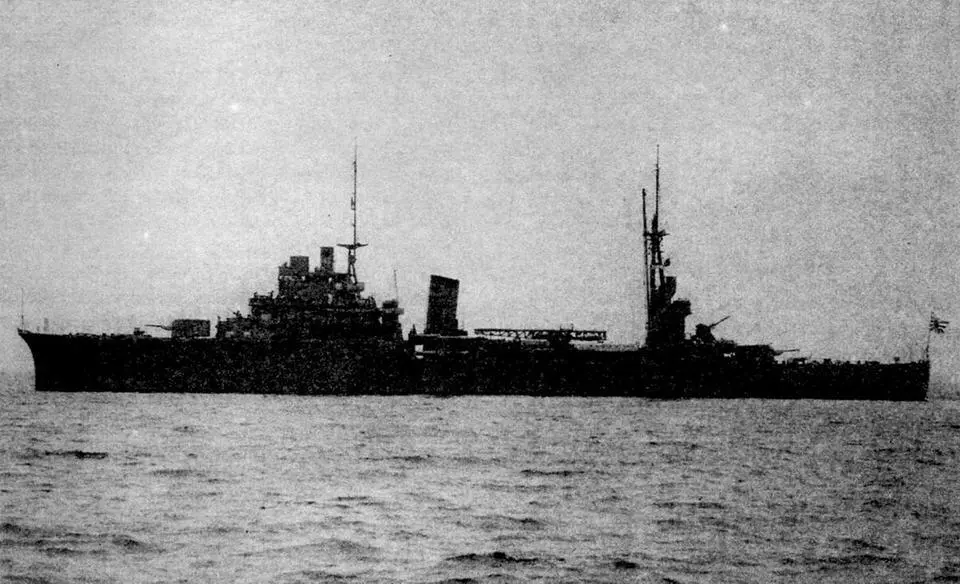 Касии в Иокогаме 15 июля 1941 г Легкий крейсер Касима 1944 г - фото 157