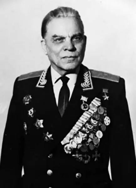 Командир 318й сд ВФ Гладков Поначалу германский флот представленный на - фото 188