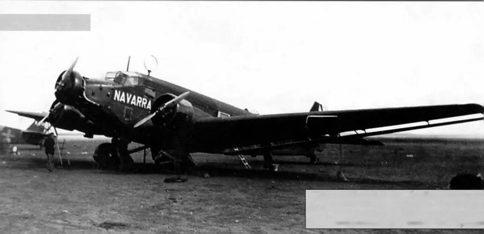 Приспособленные пол бомбардировщики транспортные Юнкерсы Ju52 были основной - фото 102