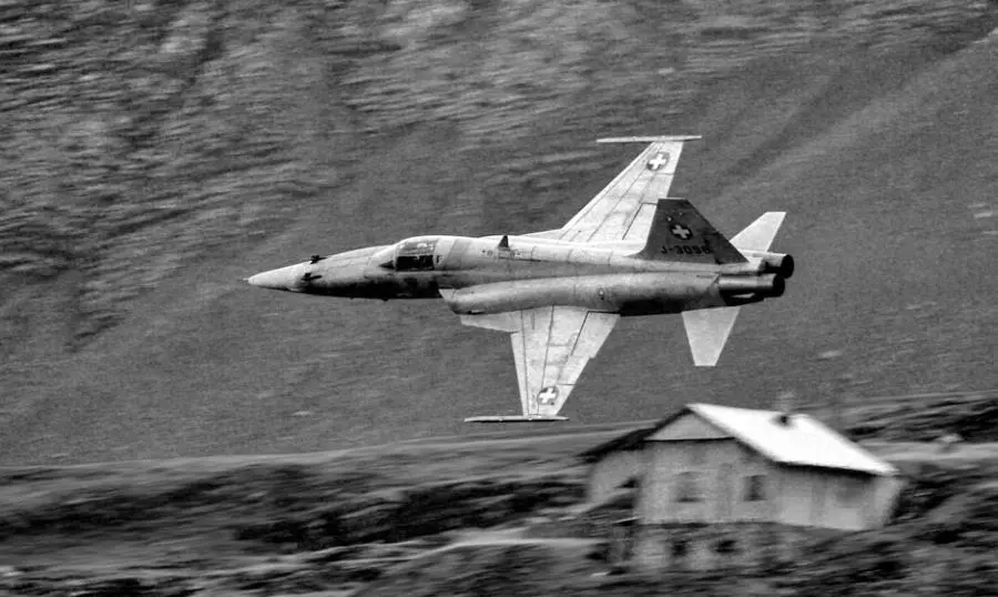 FA18 Хорнет ВВС Швейцарии Так напугавшие Европу ракетные комплексы это - фото 23