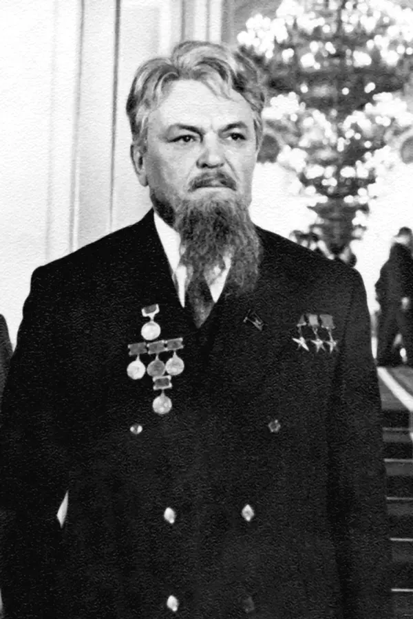 Выбор цели В роли академика И В Курчатова Сергей Фёдорович годы идут - фото 54