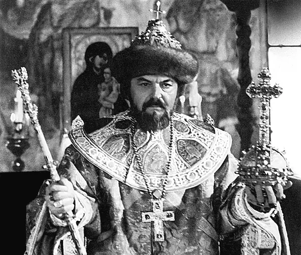 Сергей Бондарчук в роли Бориса Годунова Царь Борис и царевич Фёдор Сергей и - фото 59