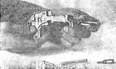 Рис 29 14 Отделить лодыжку от остова замка взяв замок в левую руку а ключ - фото 29